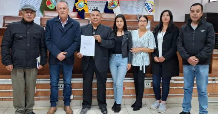 La Delegación Provincial Electoral de Bolívar cumplió este jueves con la entrega oficial de la clave de acceso al sistema informático al Movimiento de Integración Social (MIS), como parte del trámite para su inscripción legal como organización política de carácter provincial.
