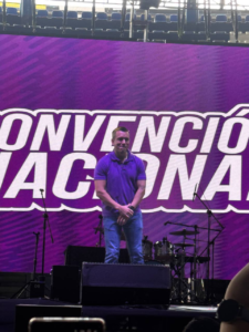 El movimiento oficialista Acción Democrática Nacional (ADN) celebró el sábado 6 de septiembre una convención nacional en Guayaquil en presencia del presidente Daniel Noboa.