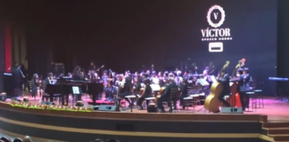 El pianista riobambeño Víctor Hugo Orozco Noboa ofreció el Concierto del Pop Ecuatoriano el pasado 12 de septiembre de 2025 en el Auditorio de la Universidad Nacional de Chimborazo (UNACH), en Riobamba. La velada se realizó a las 19H30 con entrada libre y contó con gran asistencia del público.