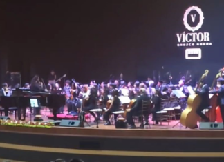 El pianista riobambeño Víctor Hugo Orozco Noboa ofreció el Concierto del Pop Ecuatoriano el pasado 12 de septiembre de 2025 en el Auditorio de la Universidad Nacional de Chimborazo (UNACH), en Riobamba. La velada se realizó a las 19H30 con entrada libre y contó con gran asistencia del público.