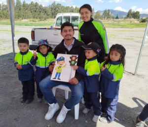 Riobamba abrió este lunes 15 de septiembre la Semana de la Movilidad, una agenda para sensibilizar a la población sobre seguridad vial y transporte sostenible, y así transformar buenas intenciones en cambios en la cotidianidad urbana.