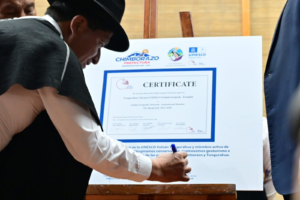 El 19 de septiembre, en el Auditorio de la Prefectura de Chimborazo, se entregó oficialmente la certificación otorgada por la UNESCO en Chile que acredita al Geoparque Volcán Tungurahua como miembro de la Red Global de Geoparques de la UNESCO.