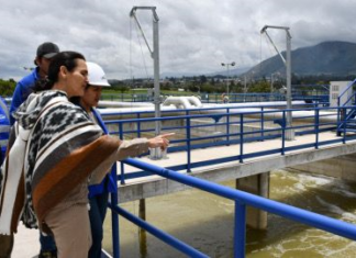 Ante la convocatoria de paro “inmediato e indefinido” por parte de la Conaie y otras organizaciones sociales en rechazo a la eliminación del subsidio al diésel, el Gobierno activó un canal de denuncias mediante WhatsApp para reportar suspensiones en el suministro de agua en sectores rurales.