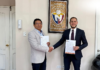 El cantón Guano continúa fortaleciendo el deporte y generando oportunidades para la niñez y juventud. El pasado jueves 4 de septiembre, el alcalde Oswaldo Estrada, junto a representantes del club El Nacional, oficializó la firma de un convenio que permitirá la creación de nuevas escuelas de fútbol en la localidad.