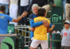 Andrés Andrade, actual número 338 del ranking mundial, derrotó por 1-6, 6-3 y 6-2 a Andrej Nedic, sellando el triunfo de Ecuador sobre Bosnia & Herzegovina en la Copa Davis.  La victoria permite al equipo tricolor avanzar a los Qualifiers de la Fase Final 2026, una instancia que ubica al país en la antesala de la élite del tenis mundial, lo ocurrido en el Club Rancho San Francisco tuvo un aire épico.