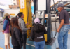 La Gobernación de Chimborazo, a través de la Jefatura Política de Riobamba, en coordinación con la Comisaría Nacional y la Agencia de Regulación y Control de Energía y Recursos Naturales No Renovables (ARCERNNR), realizó un operativo de control en varias estaciones de servicio de Riobamba, este 13 de septiembre.