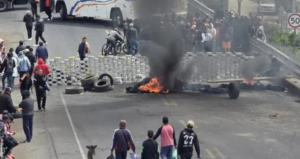 Luego de la convocatoria a un paro nacional por parte de la Confederación de Nacionalidades Indígenas del Ecuador (Conaie) en respuesta a la eliminación del subsidio al diésel, el riesgo país de Ecuador ha subido 115 puntos, situándose este 19 de septiembre en 821 puntos, según el Banco Central. 