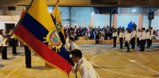 La Unidad Educativa Martiniano Guerrero Freire de Riobamba, vivió la tarde del 26 de septiembre una de sus ceremonias más solemnes: el Juramento a la Bandera y la proclamación de abanderados, portaestandartes y escoltas del período lectivo 2025-2026.