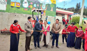 La Dirección Distrital del Ministerio de Agricultura, Ganadería y Pesca (MAGP) en Chimborazo entregó un tractor a la Unidad Educativa Comunitaria Intercultural Bilingüe Atahualpa, en el cantón Guamote, con el objetivo de fortalecer la educación técnica de más de 200 estudiantes que pondrán en práctica sus conocimientos en mecanización agrícola.