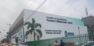 El Instituto Ecuatoriano de Seguridad Social (IESS) anunció la desvinculación inmediata de varios médicos residentes y estudiantes de la Universidad Católica de Santiago de Guayaquil (UCSG), tras la difusión de videos en los que se los observa en una fiesta dentro del Hospital Teodoro Maldonado Carbo.
