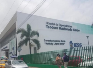 El Instituto Ecuatoriano de Seguridad Social (IESS) anunció la desvinculación inmediata de varios médicos residentes y estudiantes de la Universidad Católica de Santiago de Guayaquil (UCSG), tras la difusión de videos en los que se los observa en una fiesta dentro del Hospital Teodoro Maldonado Carbo.