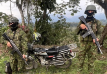 Un operativo militar desarrollado este 22 de septiembre, por personal del Ejército Ecuatoriano en el cantón Cumandá, provincia de Chimborazo, culminó con la aprehensión de un ciudadano que se movilizaba en una motocicleta y portaba un arma de fuego.