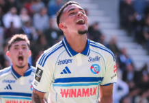 El joven ecuatoriano, encontró finalmente el grito que tanto había buscado con la camiseta del Racing de Estrasburgo. Su primera anotación en la Ligue 1 llegó ante el Paris FC, un rival recién ascendido, pero que exigió al cuadro alsaciano.