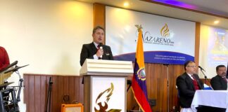 El lunes 01 de septiembre del 2025 a partir de las 09H00 en el Salón Auditorio institucional, la Unidad Educativa Cristiana “NAZARENO”, realizó el acto de inauguración del Año Lectivo 2025 – 2026 junto a autoridades, docentes, padres de familia, estudiantes y ciudadanía en general.