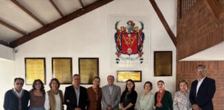 El doctor Roberto Costales, Vicepresidente la Asociación de Chimboracenses Residentes en Quito; y, la señora Ivonne Ortiz, Vicepresidente de la Fundación Adhara, realizaron el día de hoy, miércoles 10 de septiembre, el lanzamiento del CONVENIO MARCO DE COOPERACIÓN INTERINSTITUCIONAL.