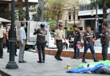 Guayas se ha convertido en el epicentro de la violencia en Ecuador: durante el primer semestre de 2025 registró el 49,6 % de todas las muertes violentas del país. Expertos señalan que la disputa territorial de bandas criminales y las rutas del narcotráfico son los principales impulsores de esta escalada.
