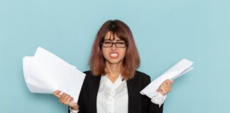 En un mundo donde la eficiencia y la sostenibilidad son pilares estratégicos, cada vez más empresas se replantean su relación con el papel. El paso hacia la digitalización documental representa una evolución necesaria para organizaciones que buscan reducir su impacto ambiental, optimizar procesos internos y responder a las exigencias de un entorno cada vez más dinámico y conectado.
