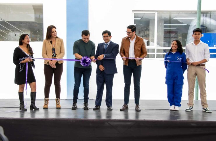 El presidente de la República, Daniel Noboa, inauguró hoy el Edificio de Ciencias en la Escuela Politécnica del Chimborazo (ESPOCH) y entregó seis puntos digitales en los sectores de Pungal El Quinche, Catequilla, Palictahua, Capsol, Shobol Linllin y Guabug.