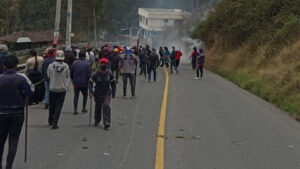 El Ministerio del Interior ha solicitado a la Contraloría General del Estado un examen especial para determinar si los Gobiernos Autónomos Descentralizados (GAD) de la provincia de Bolívar utilizaron recursos públicos en el financiamiento o apoyo logístico al paro convocado por la Confederación de Nacionalidades Indígenas del Ecuador (Conaie).
