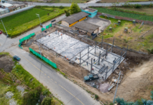 La parroquia San Luis impulsa un proyecto para transformar la dinámica comunitaria. Se ha iniciado con la construcción del Centro de Capacitación Parroquial, un espacio diseñado para formación, integración y actividades culturales.