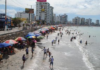 Con el objetivo de estimular el turismo y el consumo interno, el presidente Daniel Noboa firmó el Decreto Ejecutivo 179, que reduce temporalmente el Impuesto al Valor Agregado (IVA) del 15% al 8% durante el feriado nacional por la Independencia de Guayaquil, del 9 al 12 de octubre de 2025.