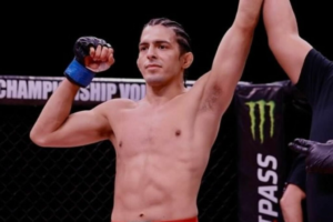 Adrián Luna Martinetti puso el sello ecuatoriano en el Dana White’s Contender Series (DWCS) y se ganó un lugar en la liga más exigente del planeta la UFC. Con disciplina, estrategia y una demostración de temple terminó por convencer al propio Dana White, CEO de la organización.