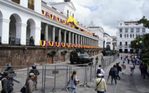 El Fondo Monetario Internacional (FMI) anunci├│ este 9 de octubre de 2025 que Ecuador super├│ con ├®xito la tercera revisi├│n de su programa de cr├®dito, lo que permitir├í al pa├¡s acceder de manera inmediata a USD 600 millones adicionales.