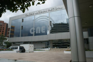 El Consejo Nacional Electoral (CNE) del Ecuador oficializó la participación de nueve formaciones políticas y organizaciones sociales en la campaña por el “No” en el referéndum convocado por el presidente Daniel Noboa para el 16 de noviembre, que decidirá si se establece una Asamblea Constituyente con el objetivo de redactar una nueva Constitución.