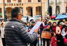El martes 30 de septiembre, colectivos sociales como la UNE (Unión Nacional de Educadores) y FUT (frente unitario de trabajadores) de Riobamba organizaron una Vigilia Popular en el Atrio de la Catedral, donde artistas locales y gestores culturales ofrecieron presentaciones musicales y recitales de poesía.