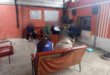 Un operativo de control ejecutado este 8 de octubre, por la Agencia de Aseguramiento de la Calidad de los Servicios de Salud y Medicina Prepagada (ACESS) terminó con la clausura de un establecimiento que funcionaba ilegalmente en Riobamba.