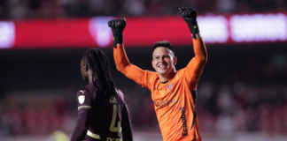 En vísperas de una semifinal histórica de Copa Libertadores, Liga Deportiva Universitaria se encontró con un ruido mediático que intentó alterar la calma de su plantel.